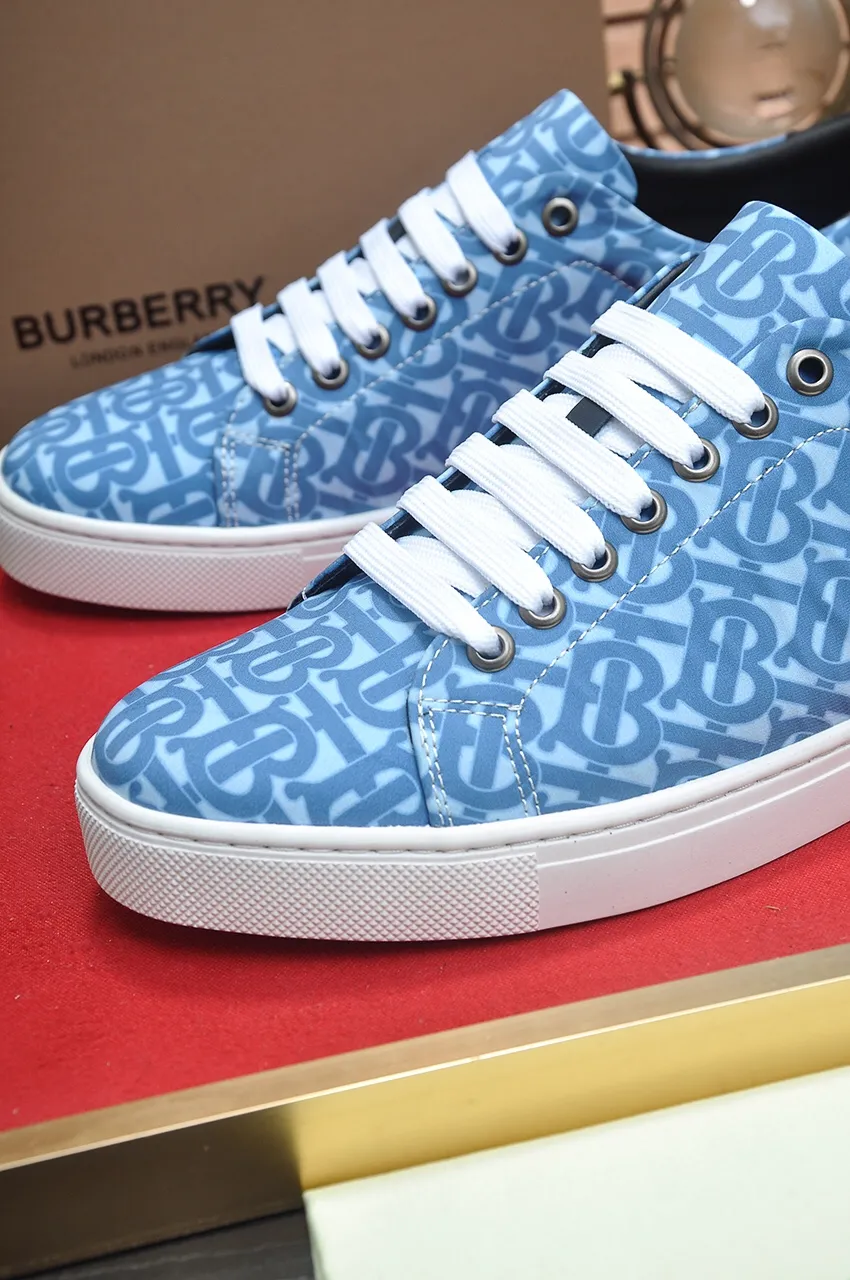 Men's shoes💰480💶[Burberry] (cowhide lining) classic low-top sneakers｜Imported cowhide with classic plaid fabric｜Cow leather lining｜Original outsole｜Fine workmanship and comfortable to wear Size: 38-44 (customized at 45)